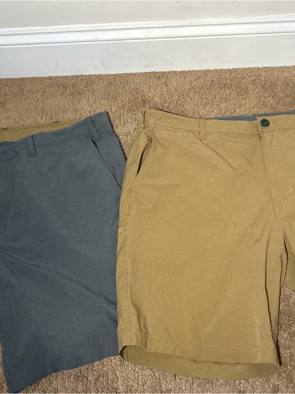 Orvis Men’s Lightweight Tech Shorts Lot Of 2 Size 40 Gray Khaki Outdoor